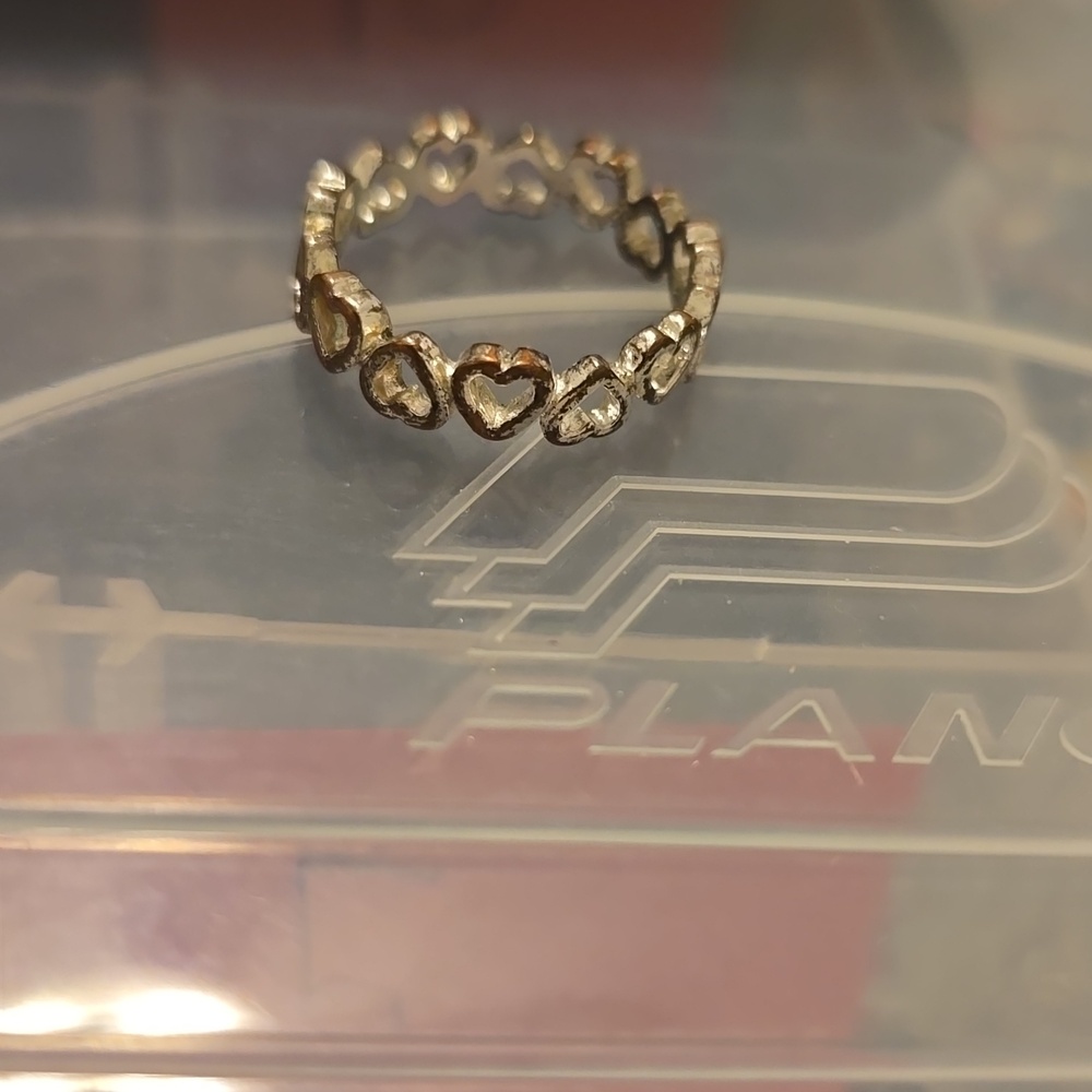 Gold heart ring